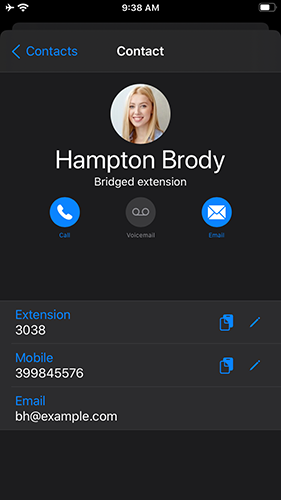 Tik op een avatar om de contactgegevens weer te geven en uw contactpersoon te bellen